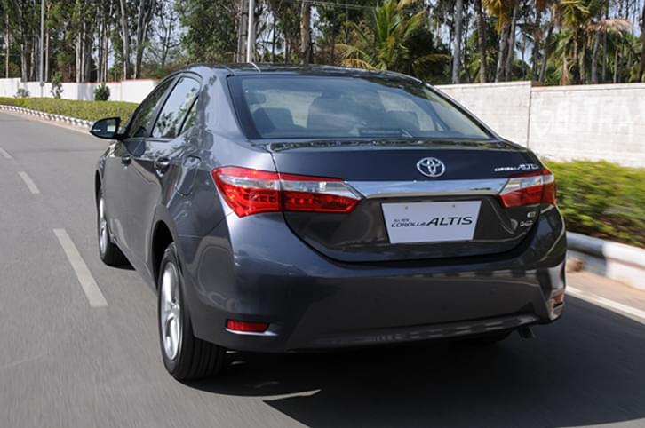 New Toyota Corolla Altis India first drive, review New Toyota Corolla Altis India first drive, review